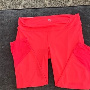 GAP Women's Vibrant Pink Bike Shorts Capri style